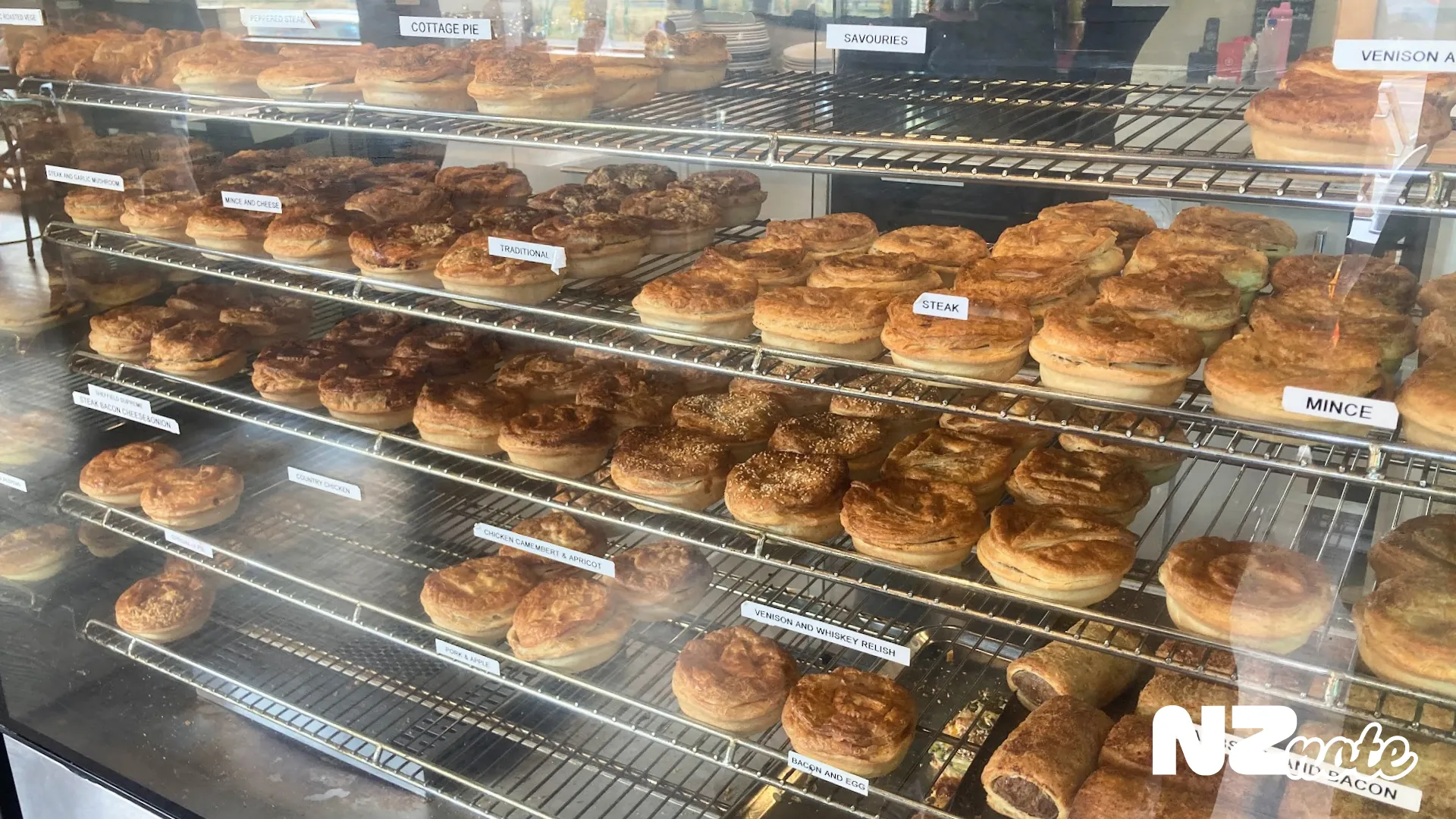 キャッスルヒルへ行くなら寄って！地元に愛されるWorld Famous Sheffield Pies