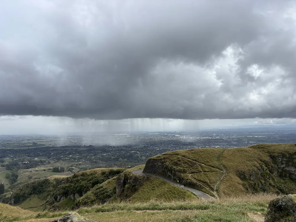Te Mata Peakとスコール